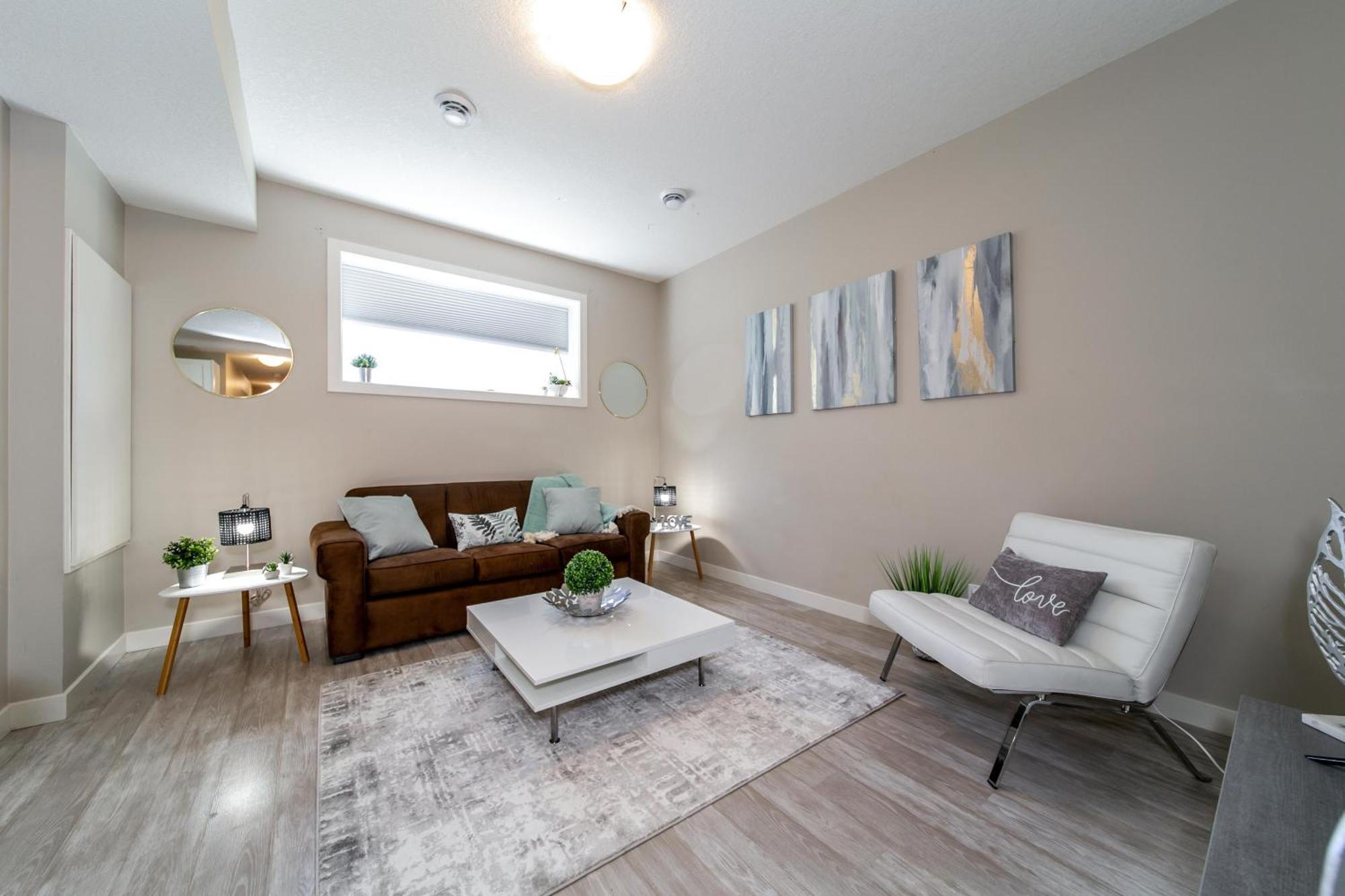 Executive Home - Long Stays Welcome - Garage Parking - Free Wifi & Netflix Edmonton Rom bilde